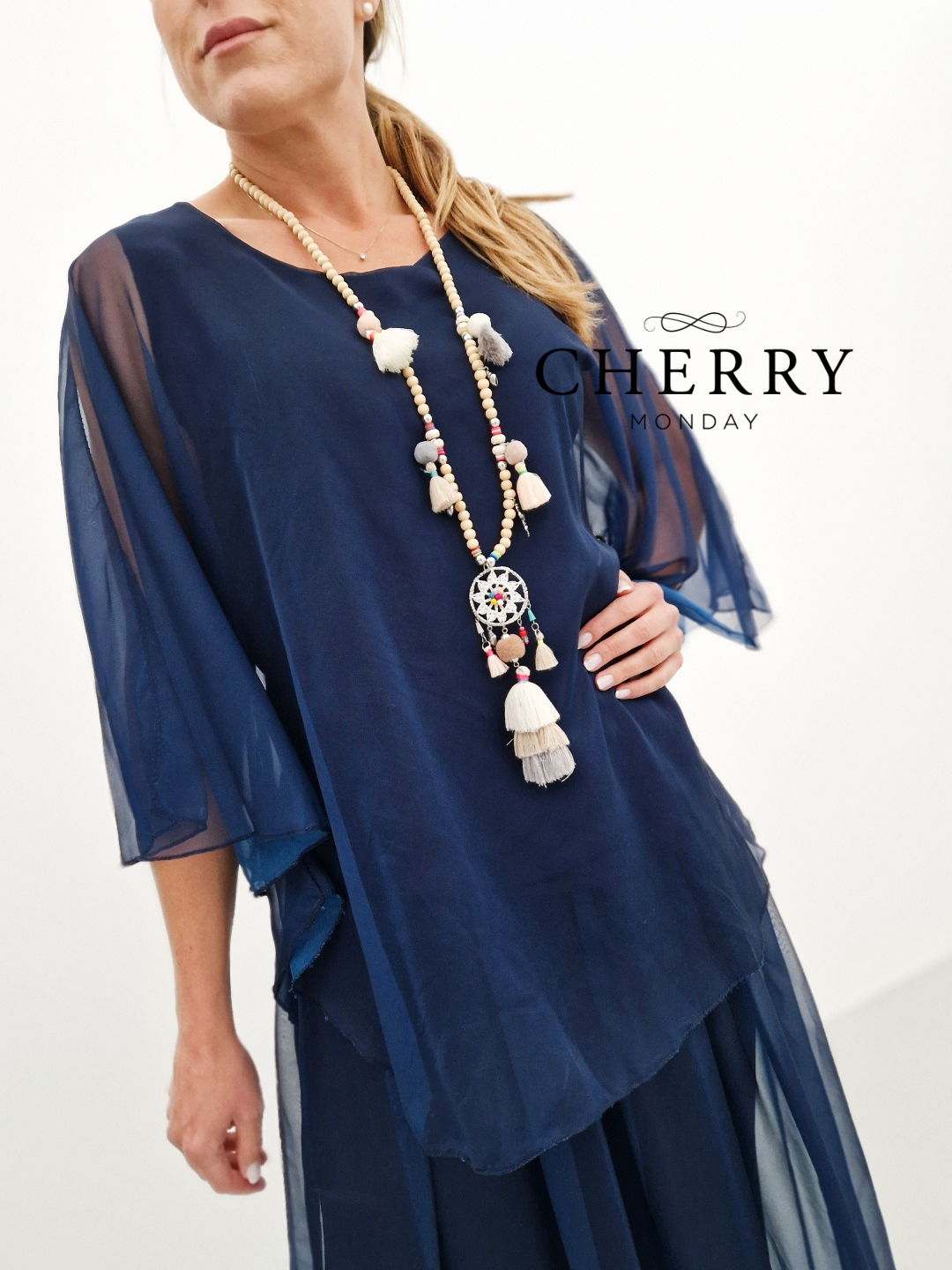 Daljša tunika s tančico