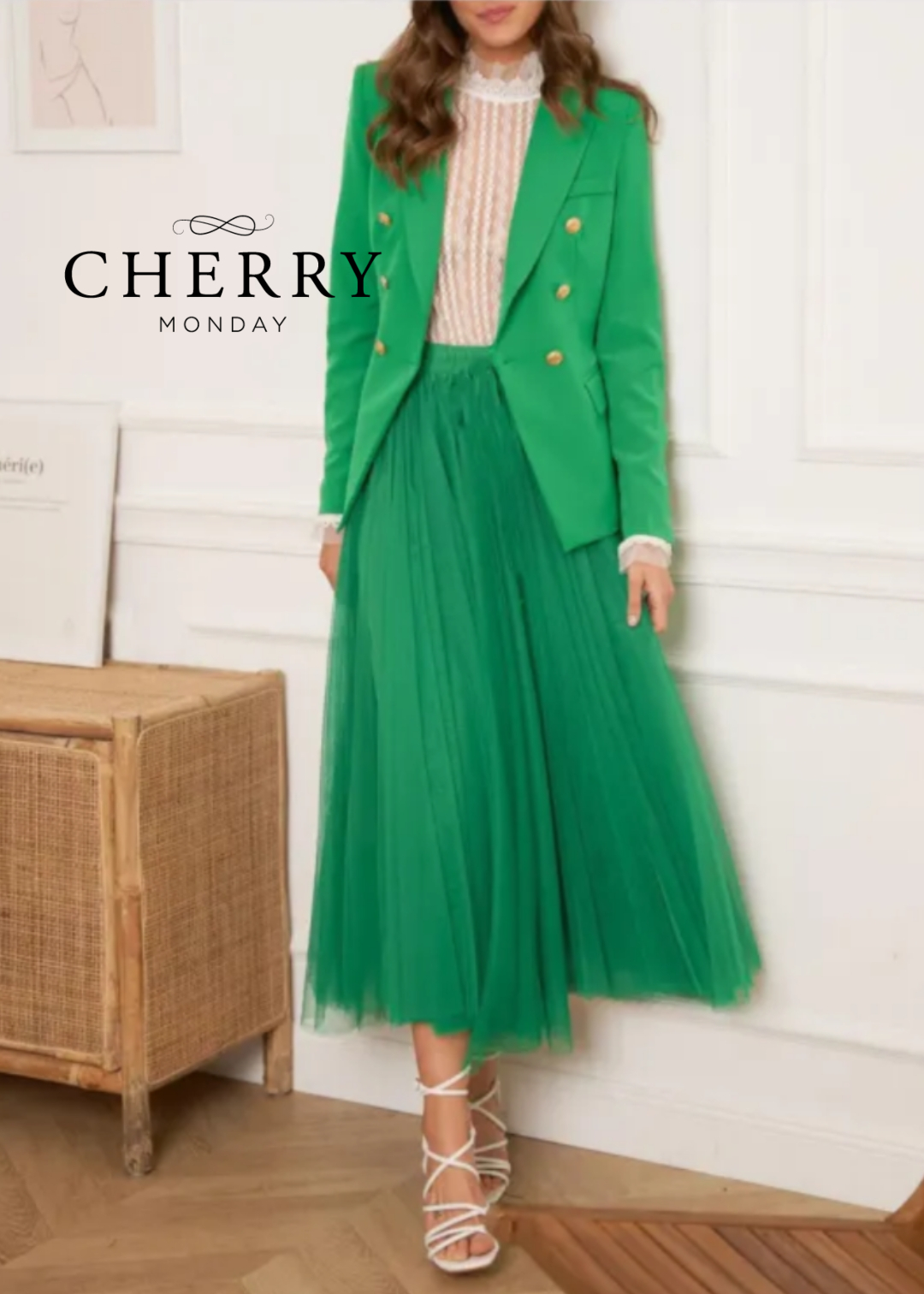 Daljše krilo iz tila