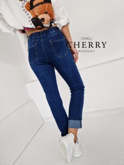 Elastične jeans hlače plus size15 Elastične jeans hlače plus size