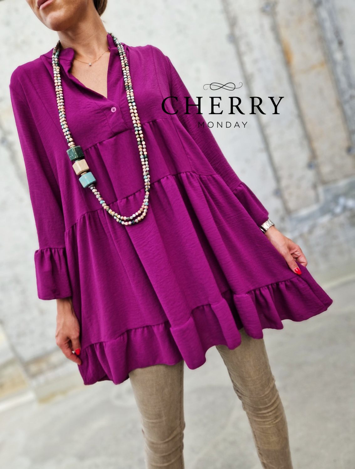 Hit tunika zvončkastega kroja