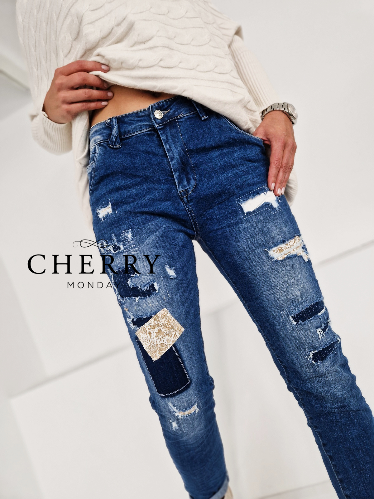 Jeans hlace z zaplatami 19