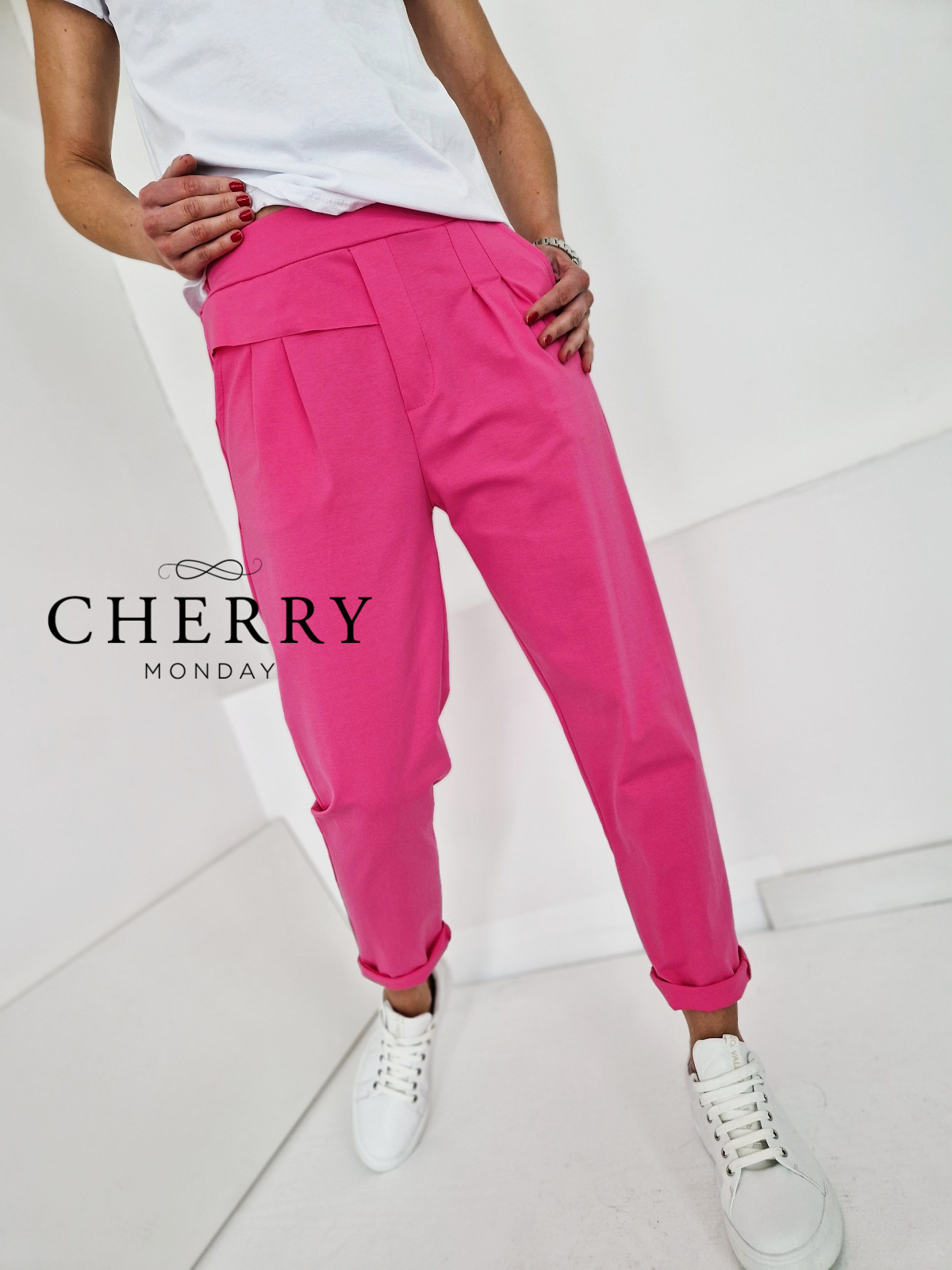 Modne elastične hlače