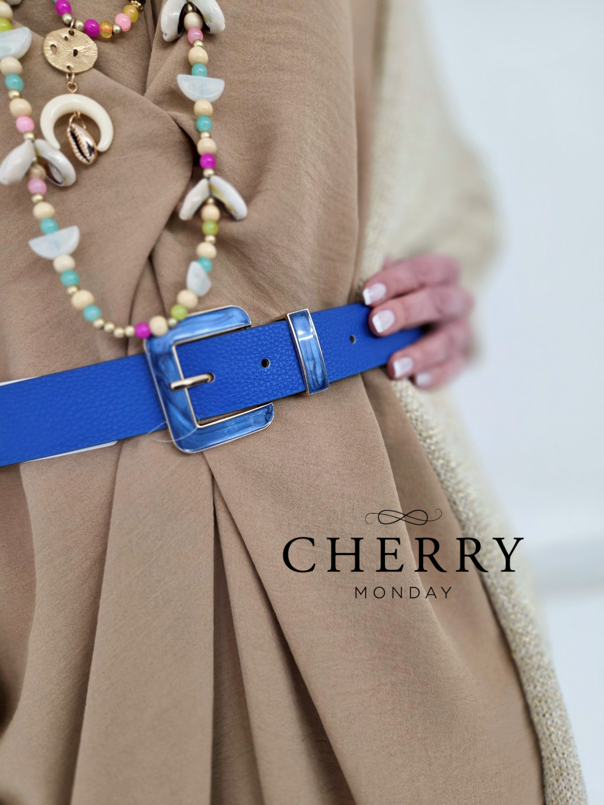 Ožji modni pas na luknje