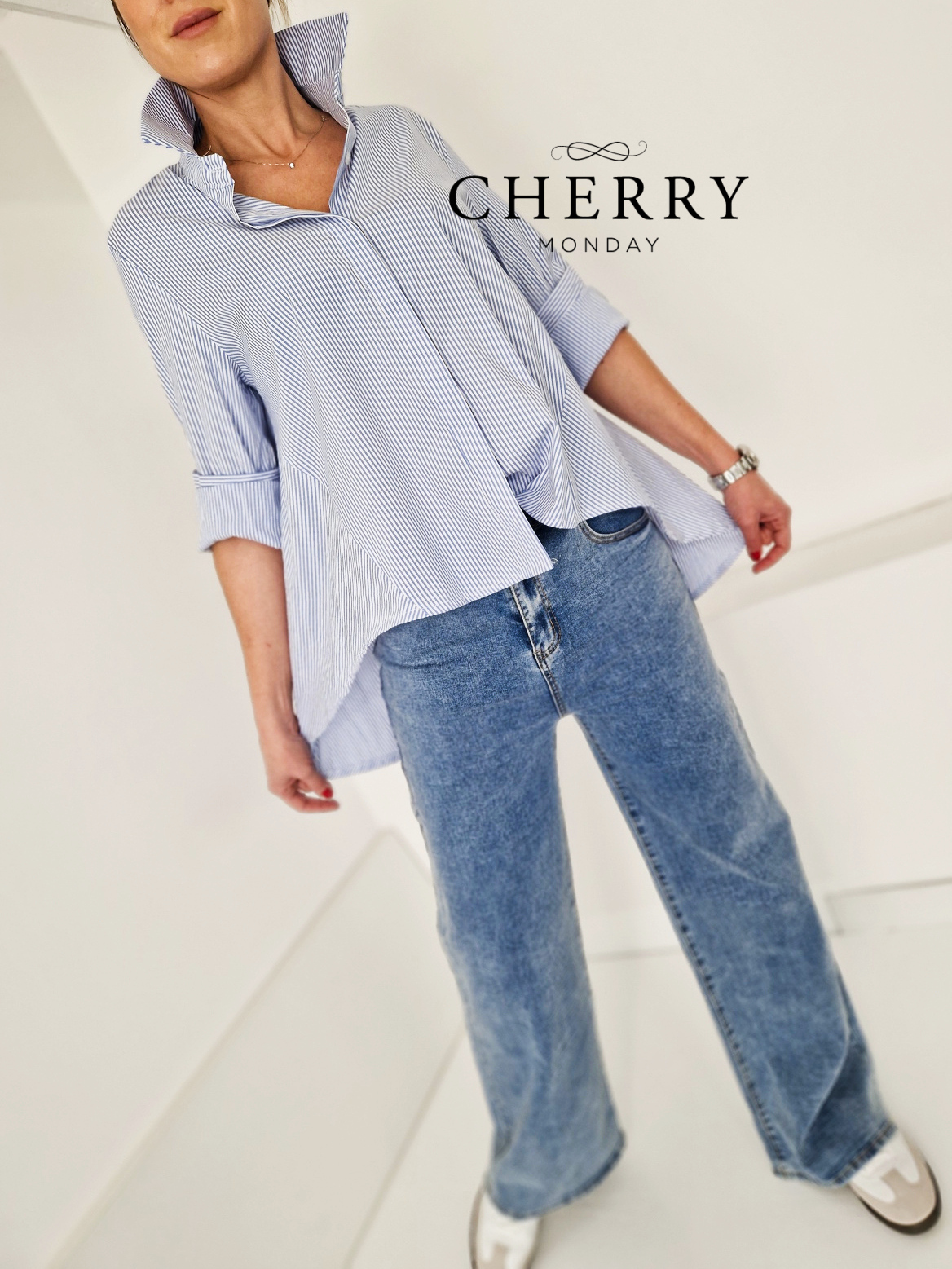 Črtasta srajca asimetrične dolžine