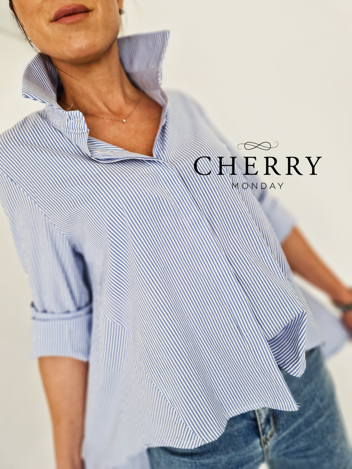 Črtasta srajca asimetrične dolžine