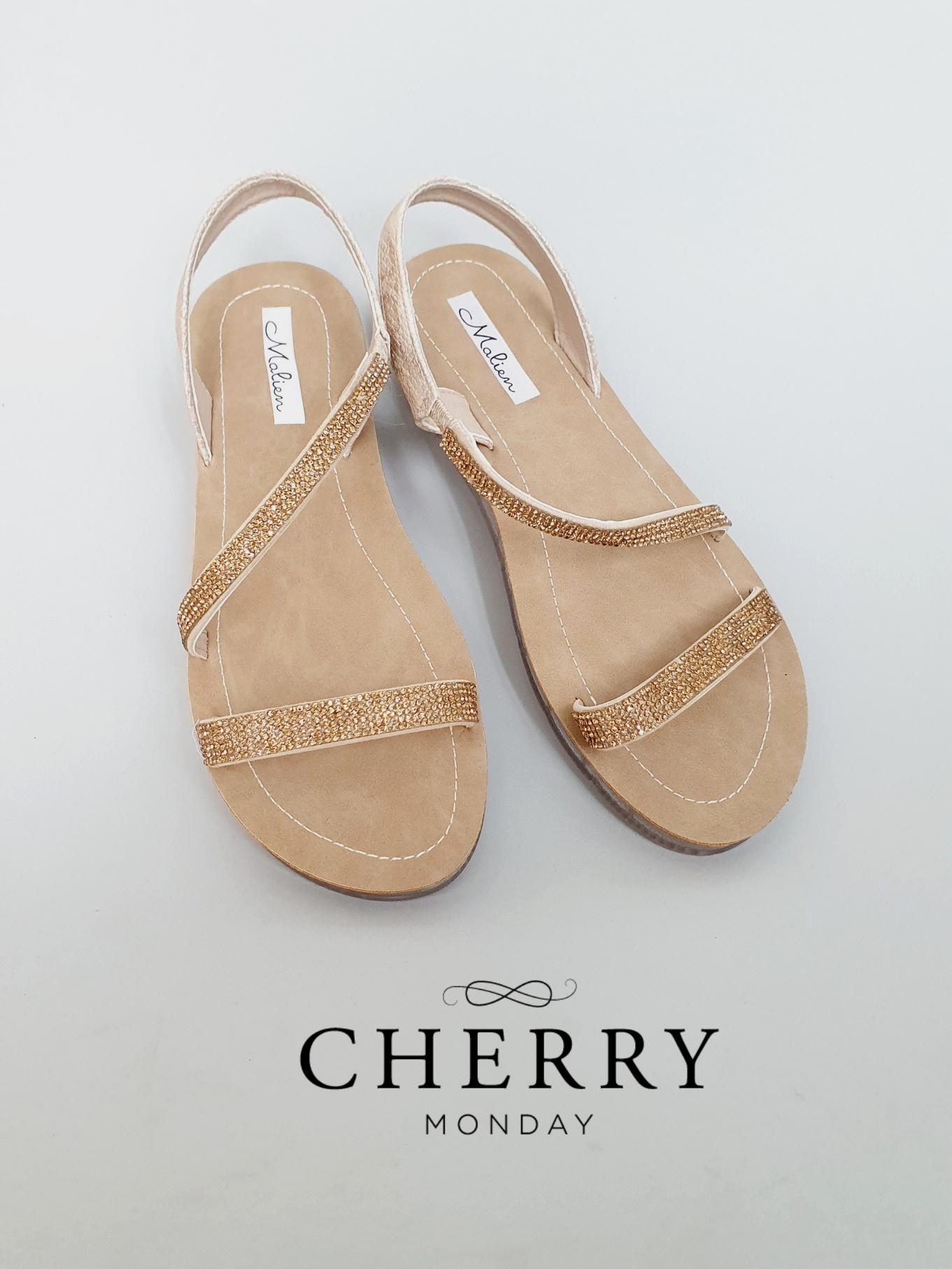 Sandali z zlatimi bleščicami velikost 36