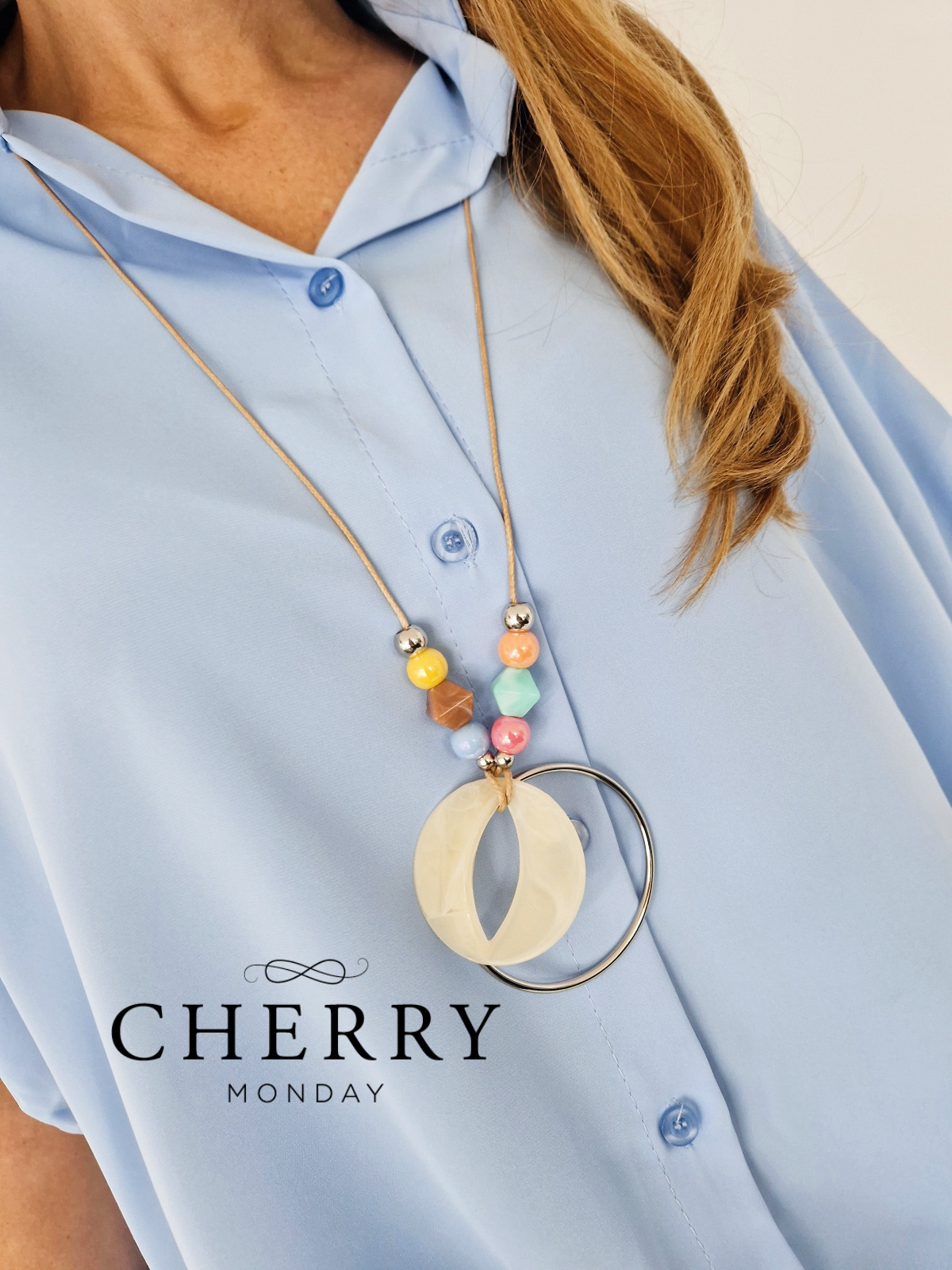 Daljsa-ogrlica-z-obsekom (3) Daljša ogrlica z obeskom