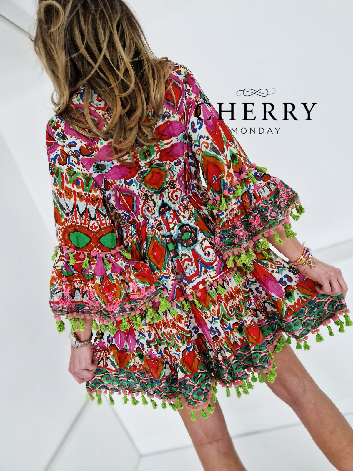 Pisana obleka v boho stilu