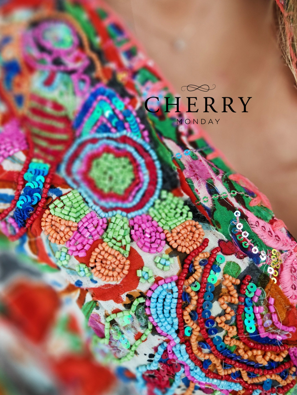 Pisana obleka v boho stilu