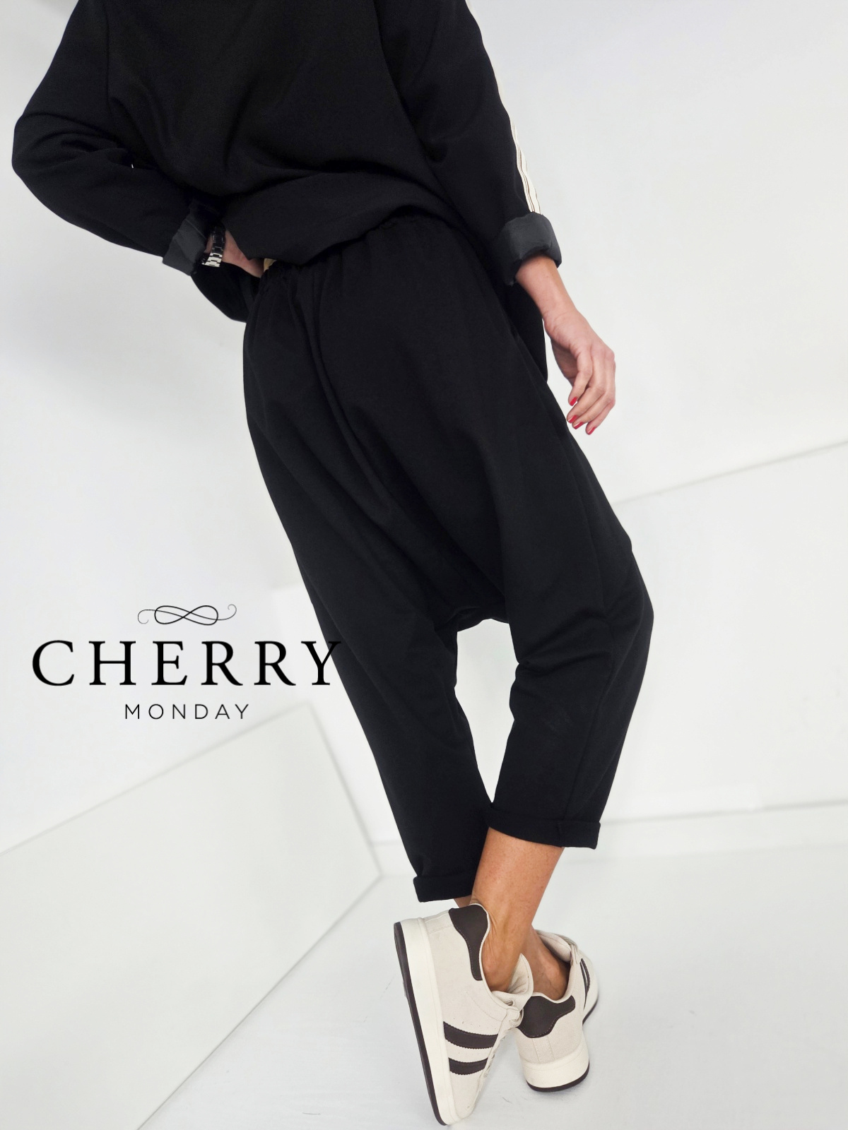 Bombažna baggy hlačna trenirka plus size