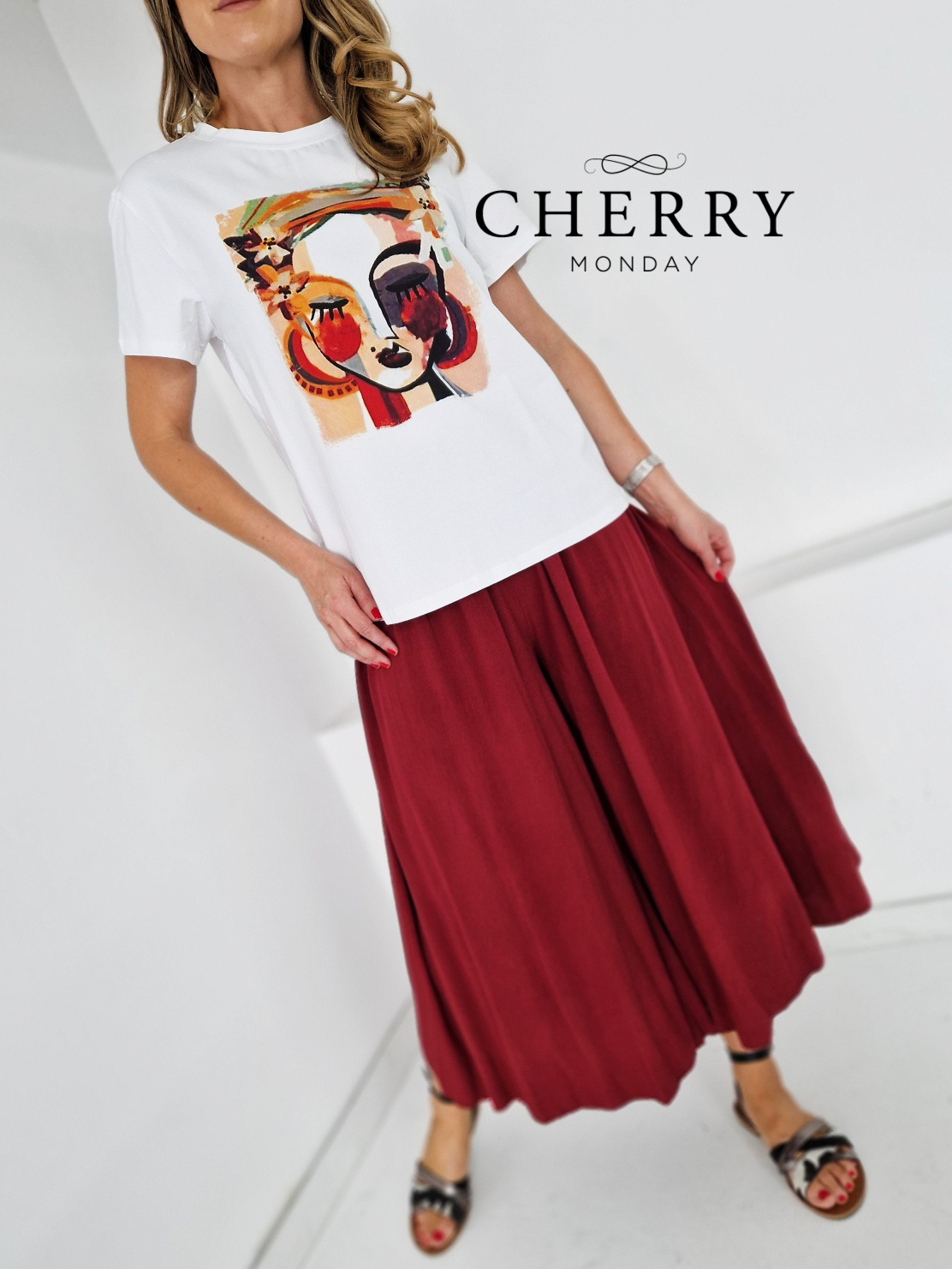 Majica z umetniškim potiskom obraza