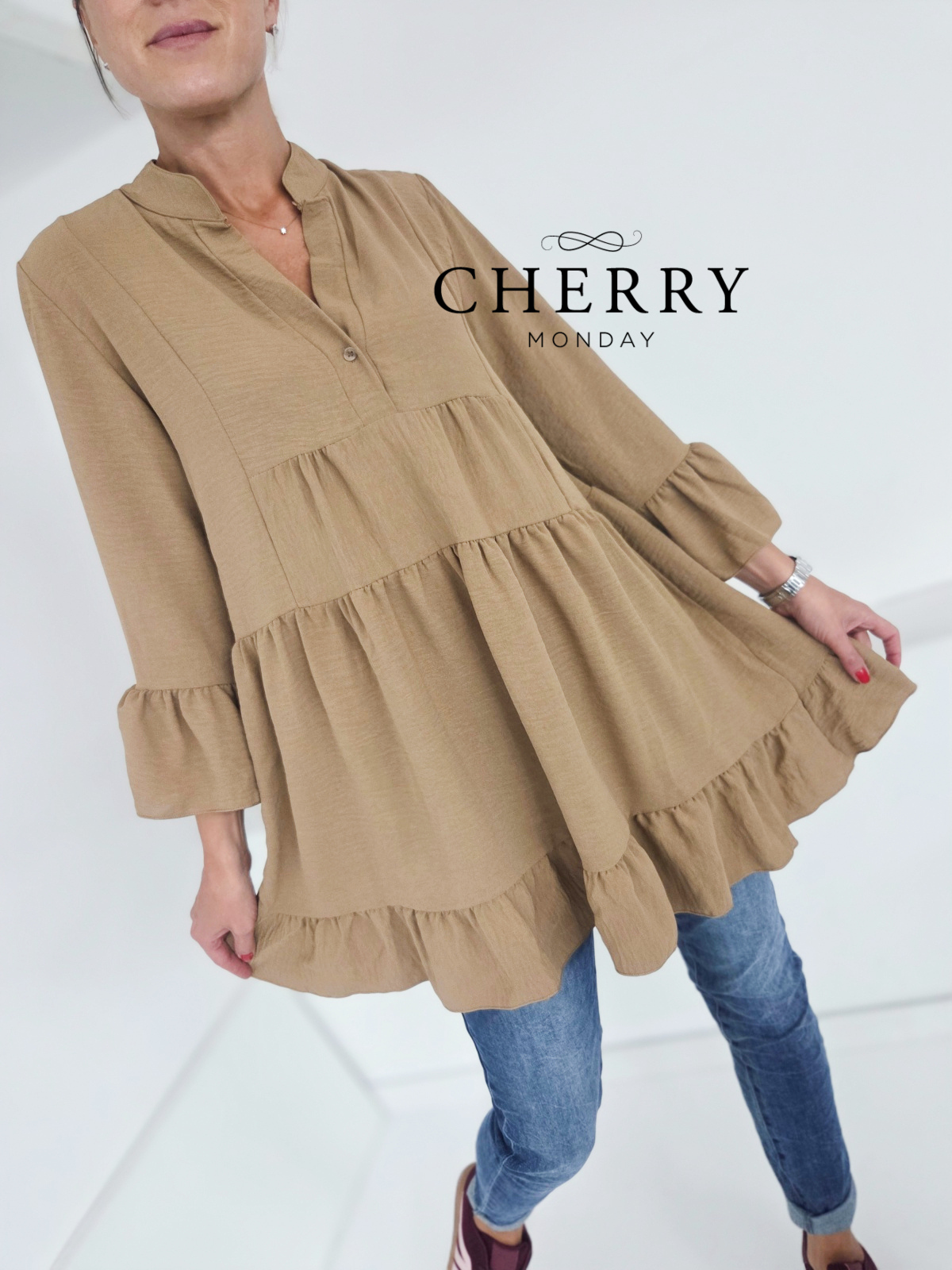 Hit tunika zvončkastega kroja