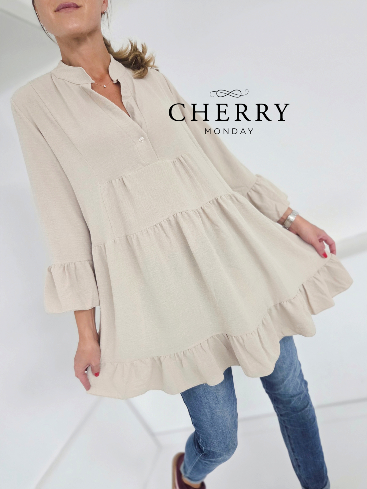 Hit tunika zvončkastega kroja