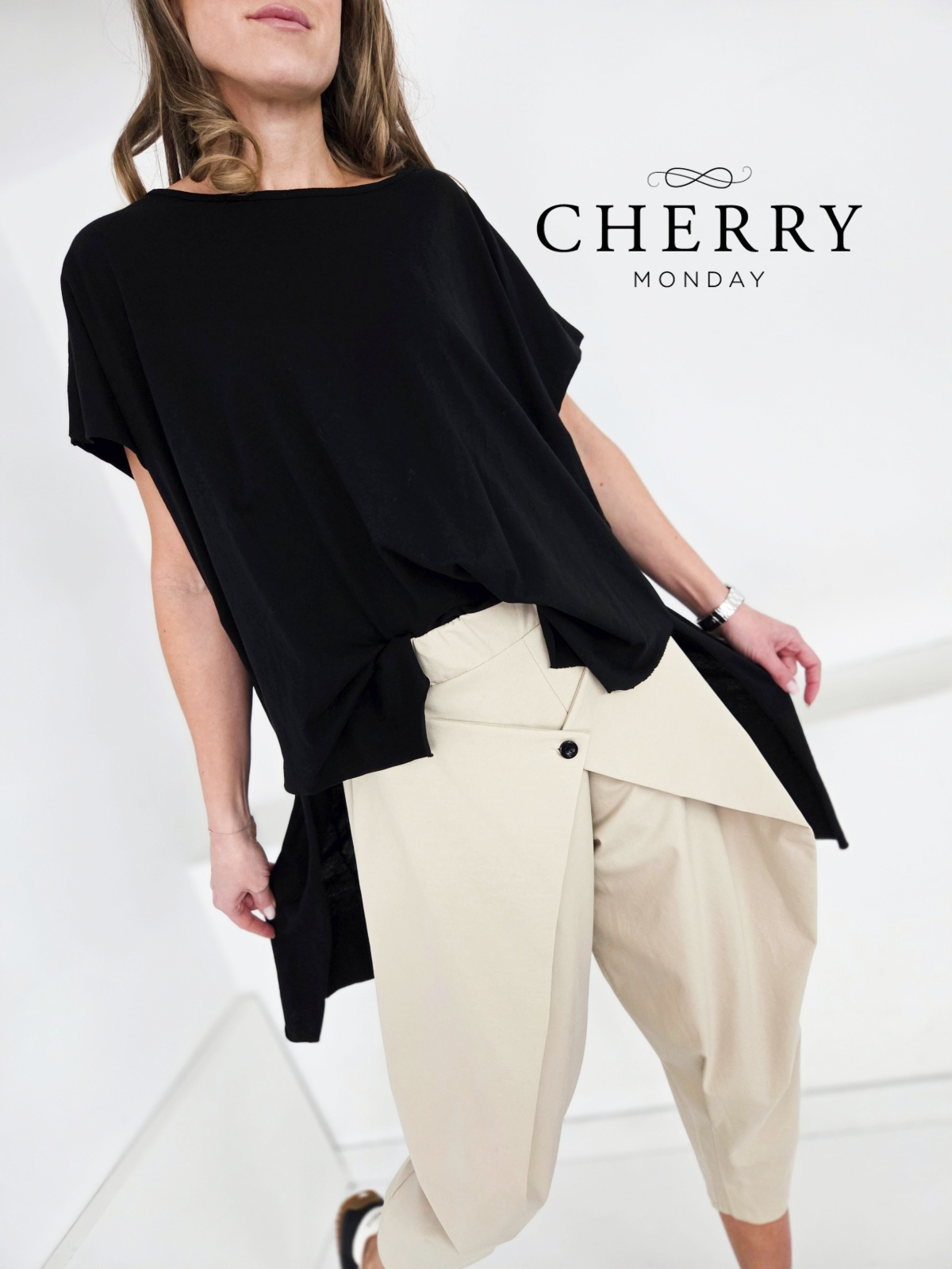 Modna asimetrična tunika "plus size"