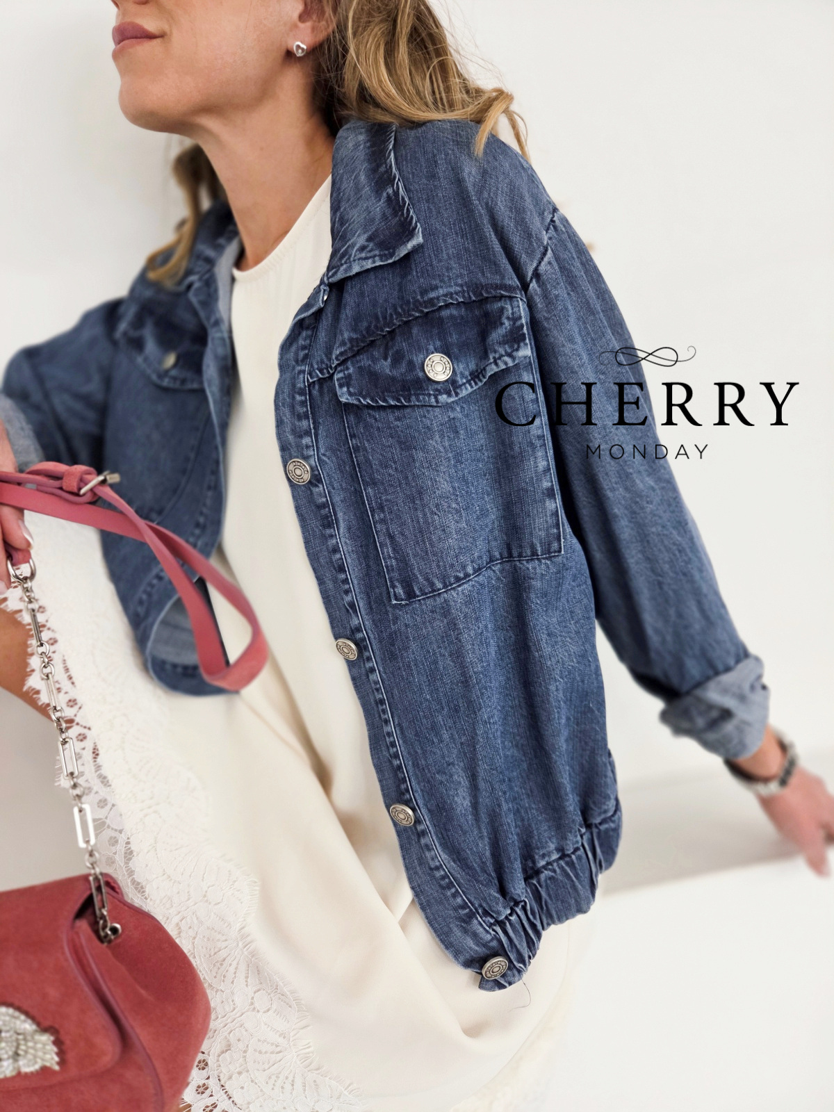 Trendovska oversize jeans jakna