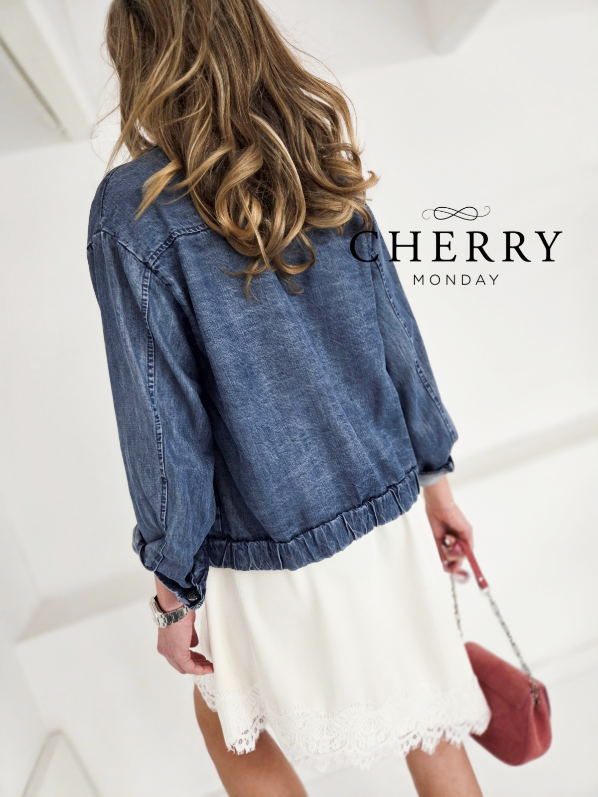 Trendovska oversize jeans jakna