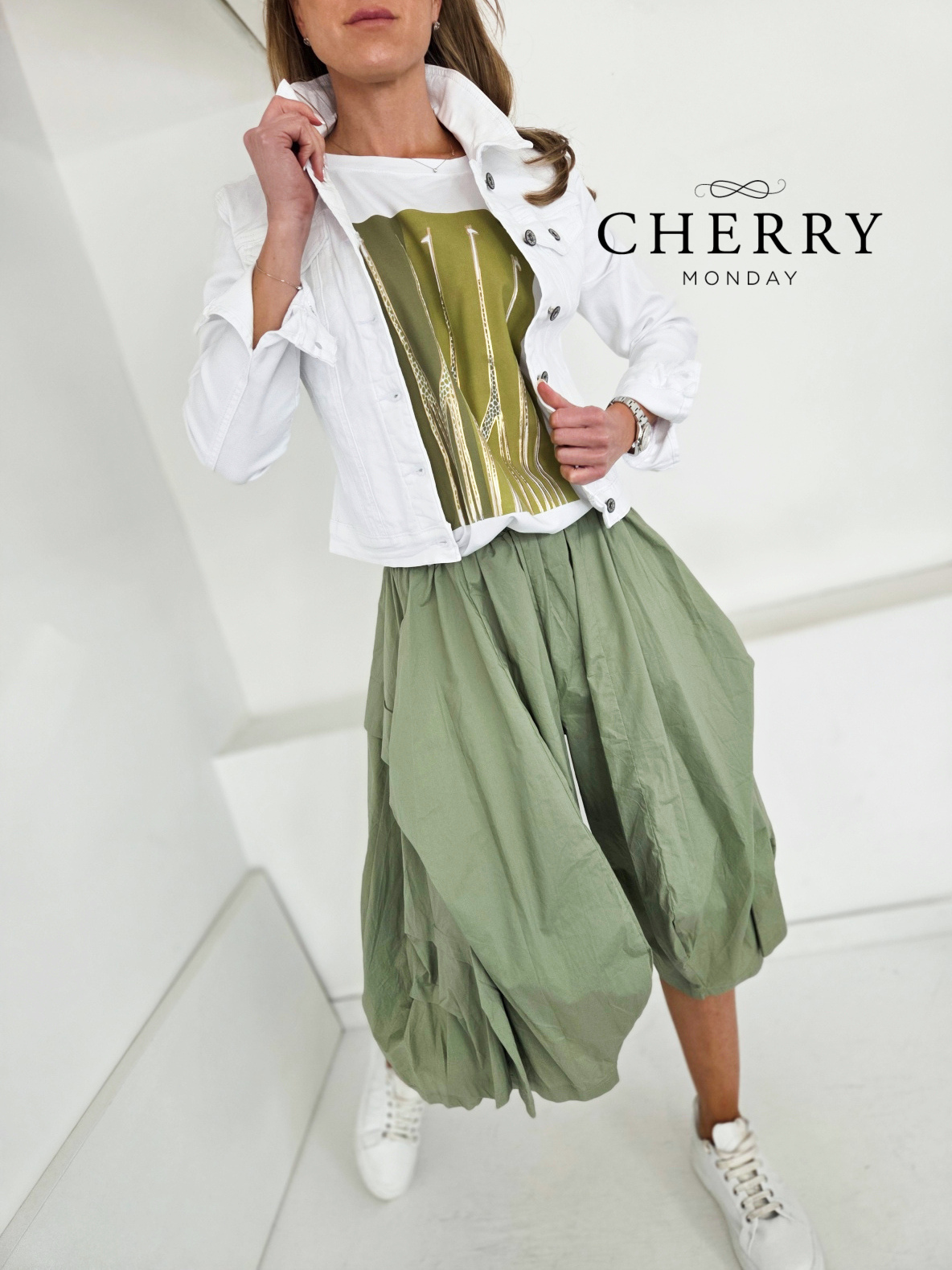 resize_20260313_130947 Široko prešito hlačno krilo