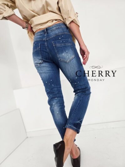 Jeans hlace z dekorativnim vezenjem5 Jeans hlače z dekorativnim vezenjem