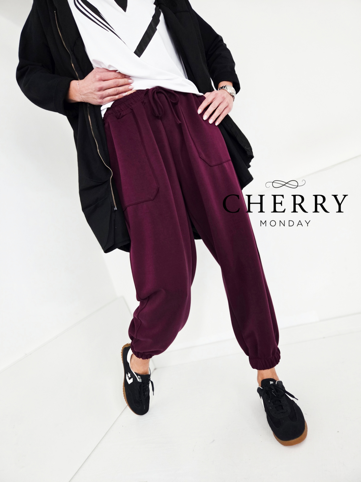 Modna plus size hlačna trenirka