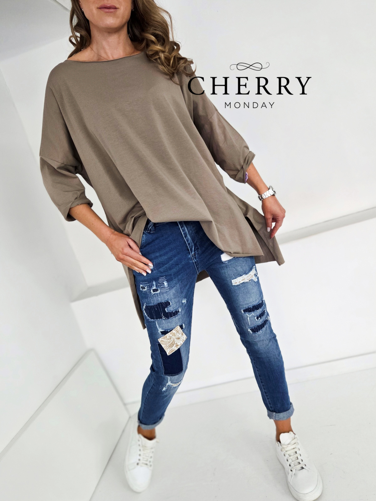 Jeans hlače z zaplatami