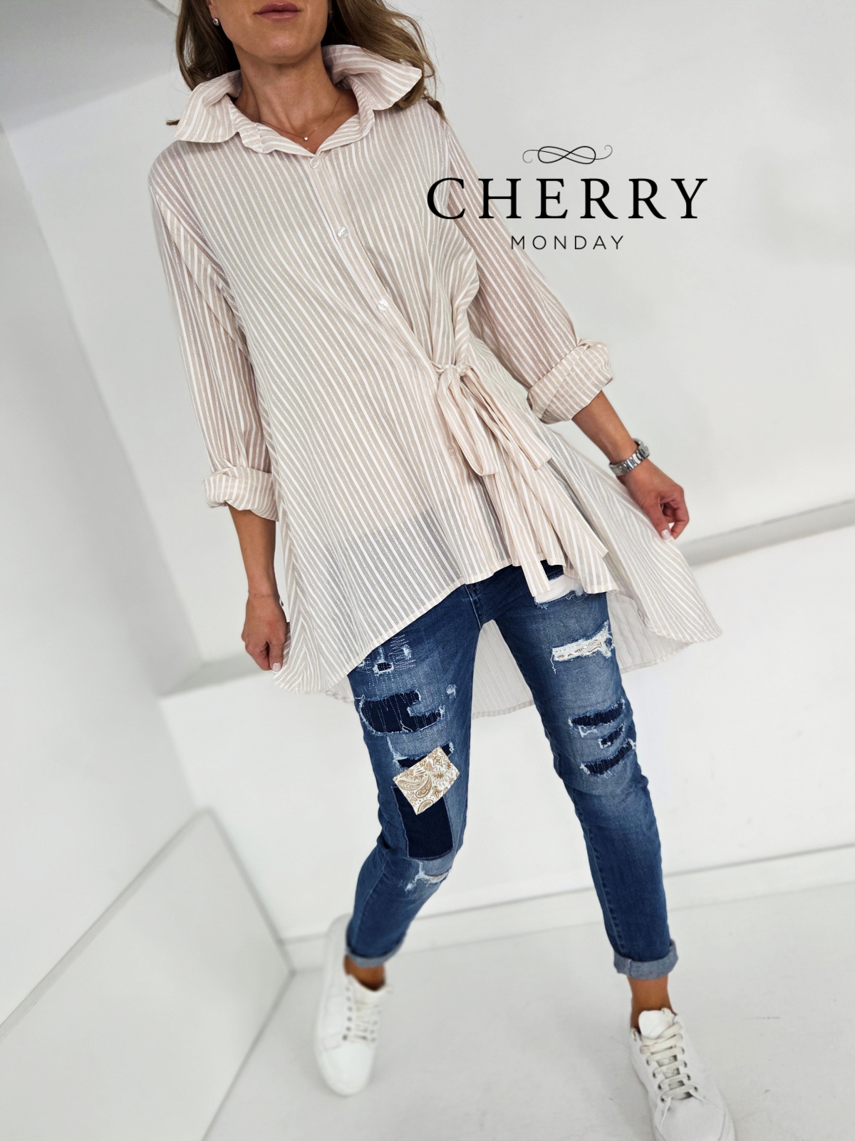 Jeans hlače z zaplatami