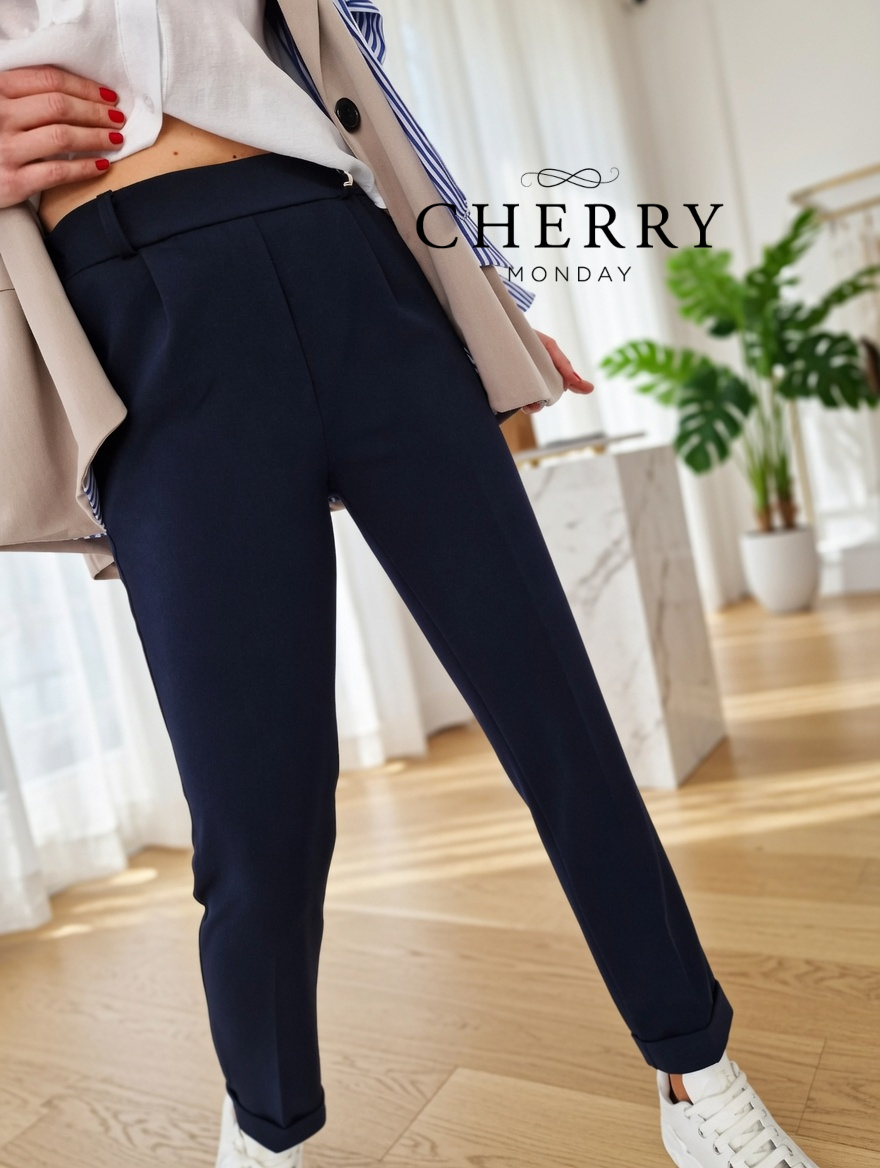 050726 cherrymonday (211) Elegantne hlače