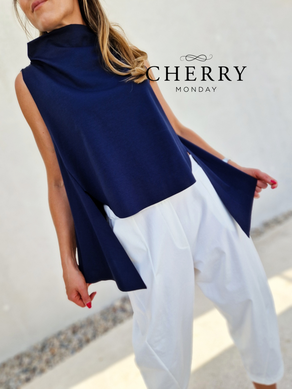 Asimetrični brezrokavnik