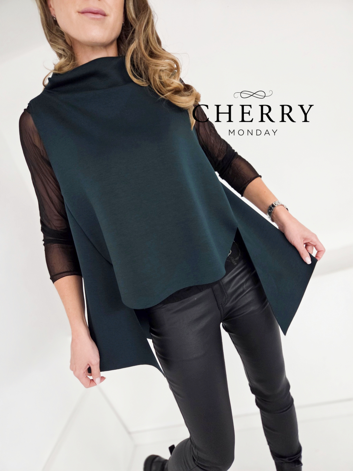 Asimetrični brezrokavnik