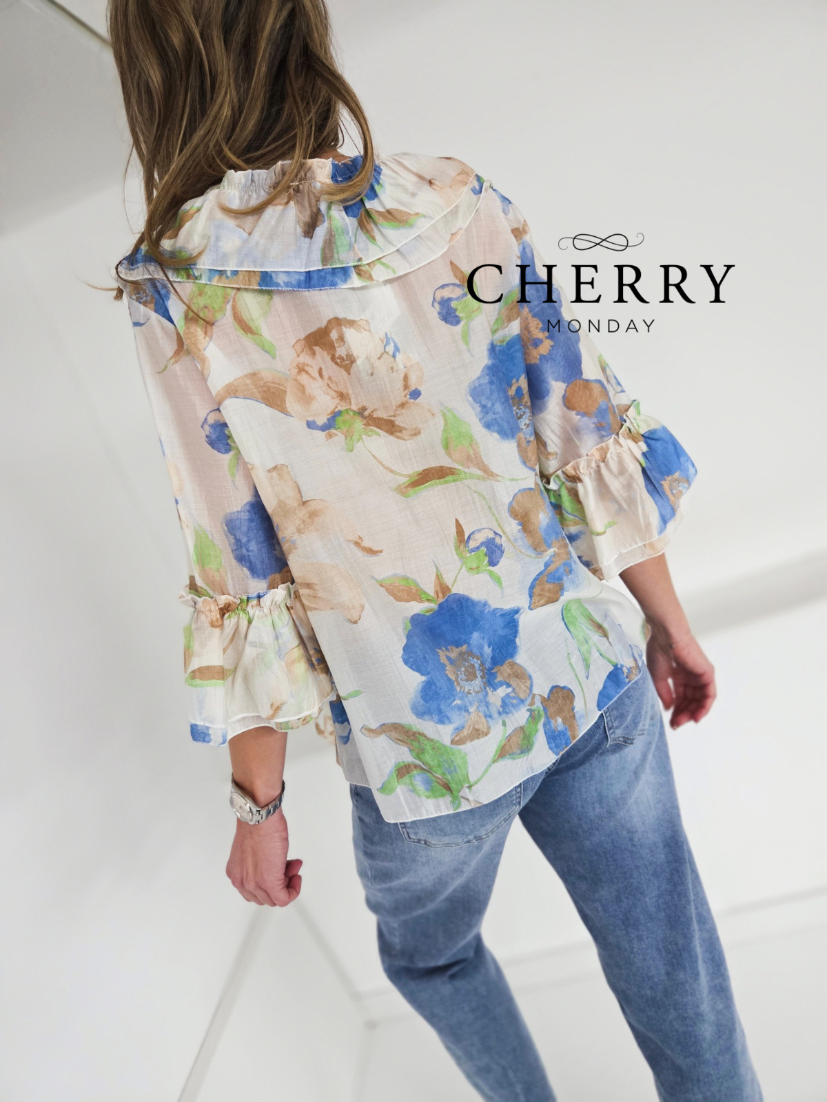 Bluza z volani
