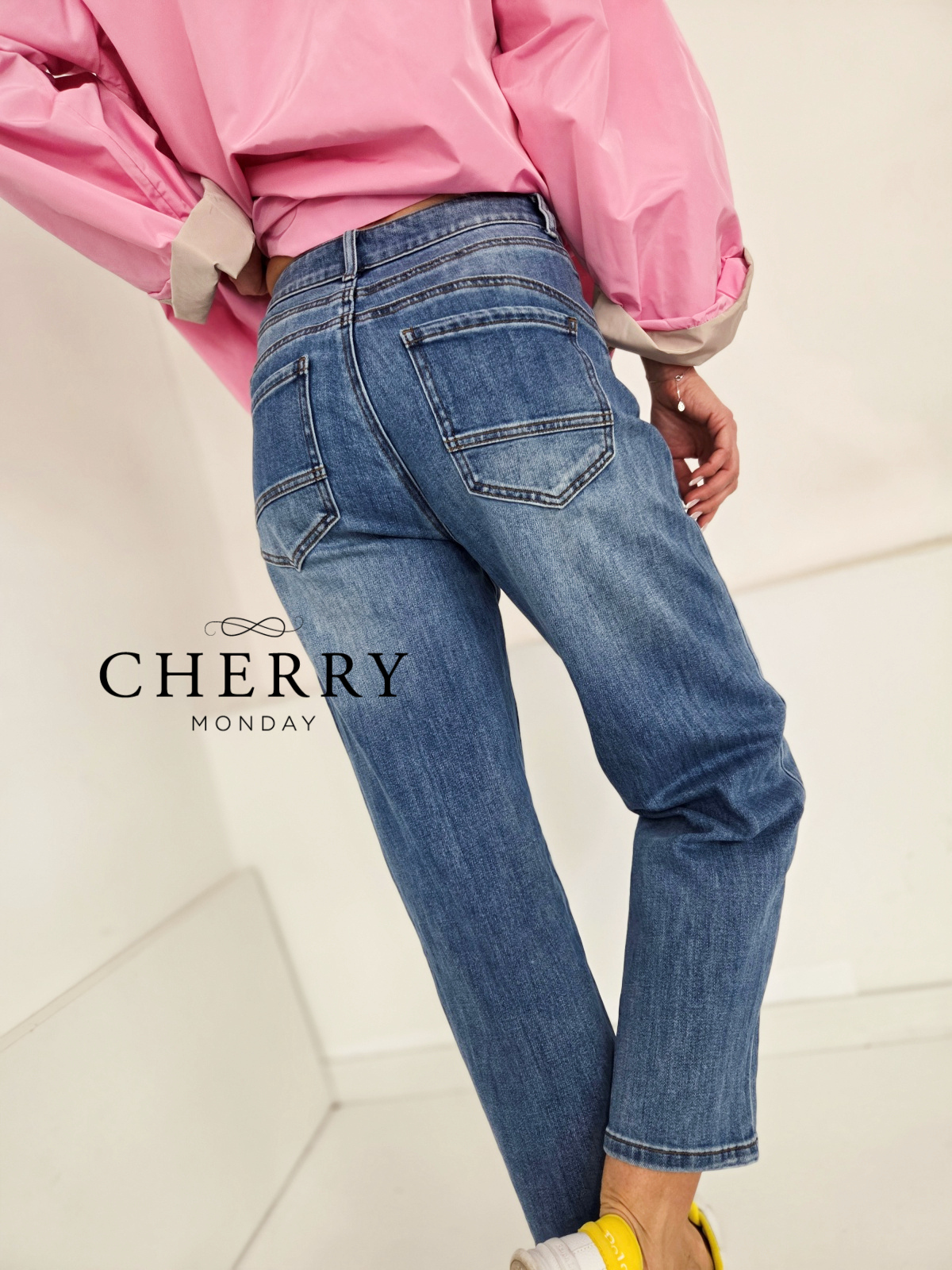 Jeans hlace z visokim pasom (4) Jeans hlače z visokim pasom
