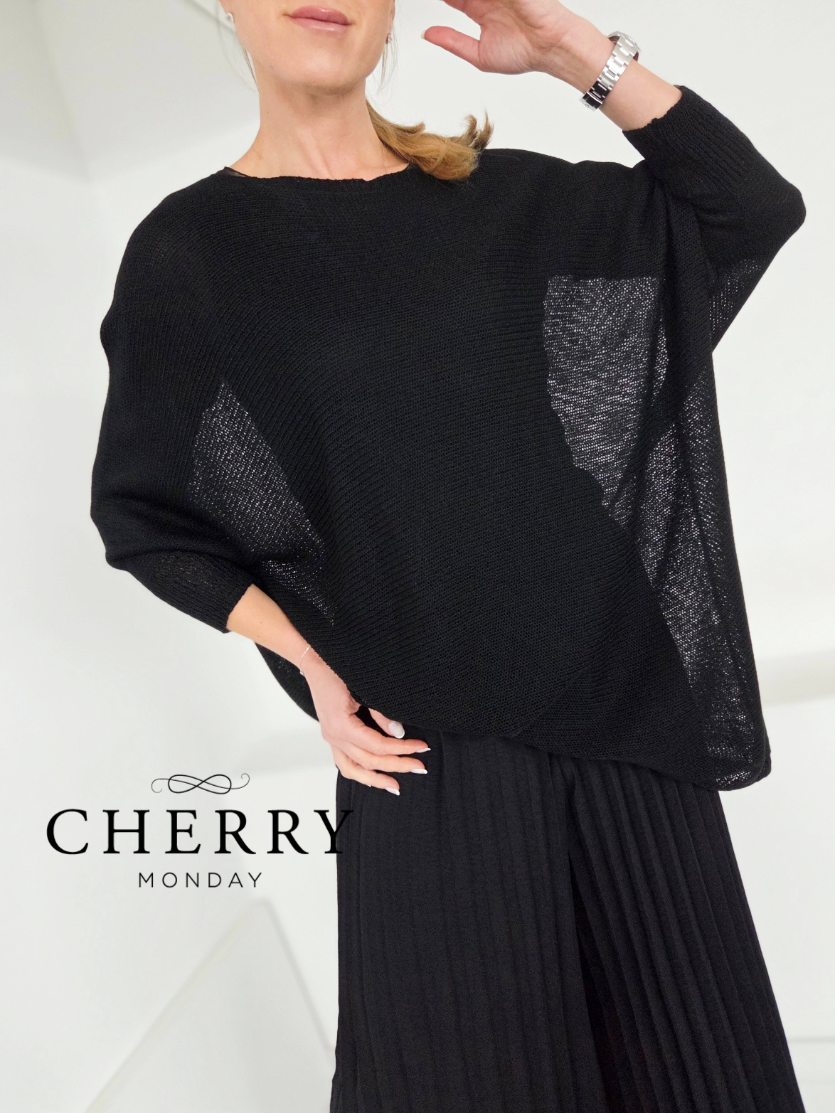 Pleteni plus size pulover s pentljo