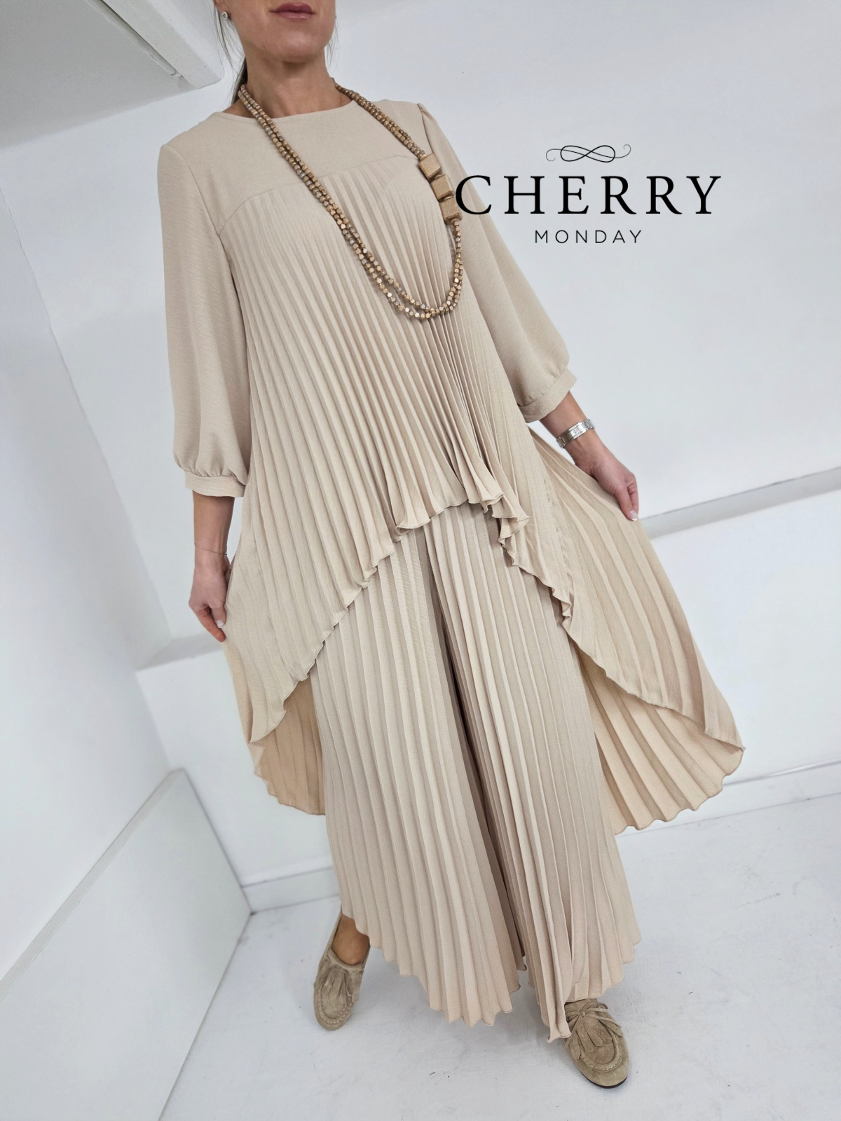 Plisirani lahkotni komplet