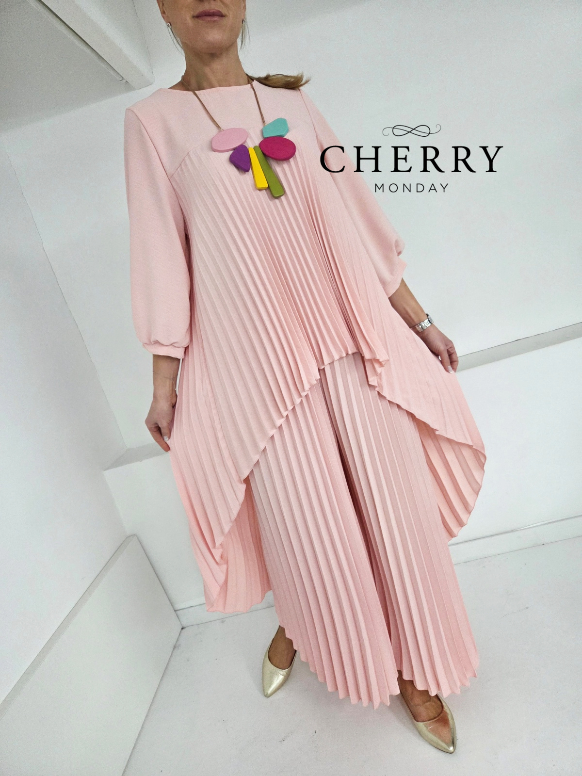 Plisirani lahkotni komplet