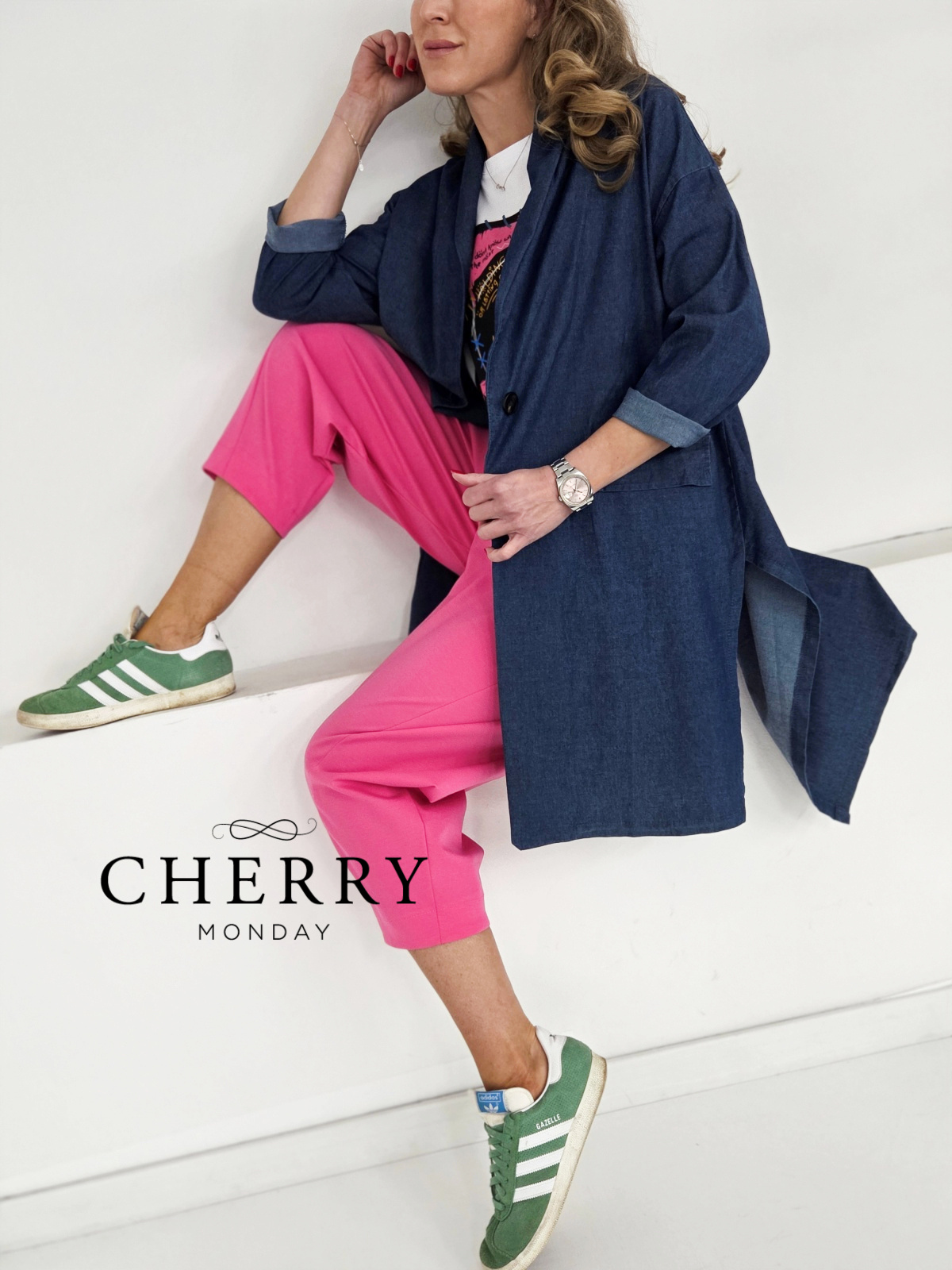 Prehodni plašč iz lahkotnega jeansa