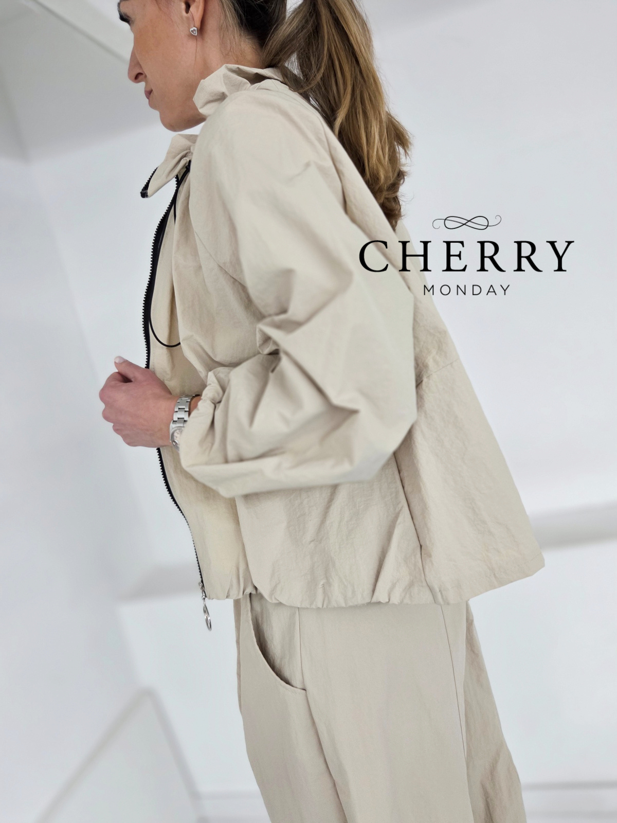 Športna prehodna jakna