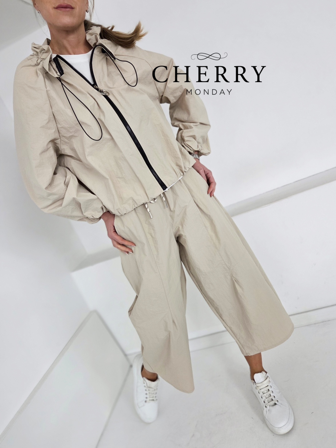 Športna prehodna jakna