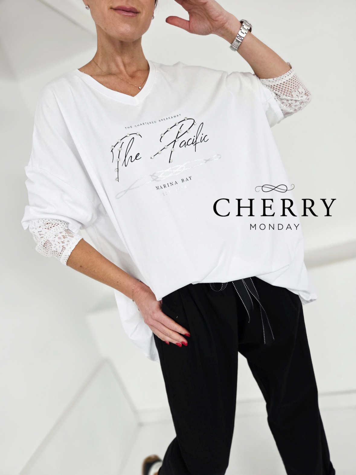 Tunika z mrežastim detajlom