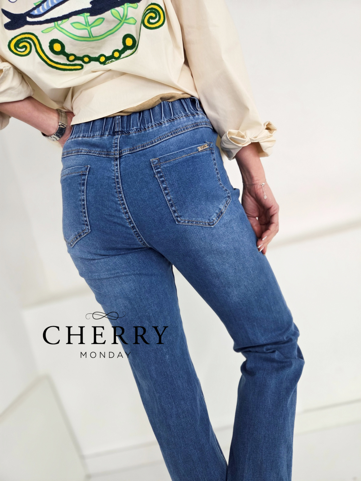 Elastične PLUS SIZE jeans hlače