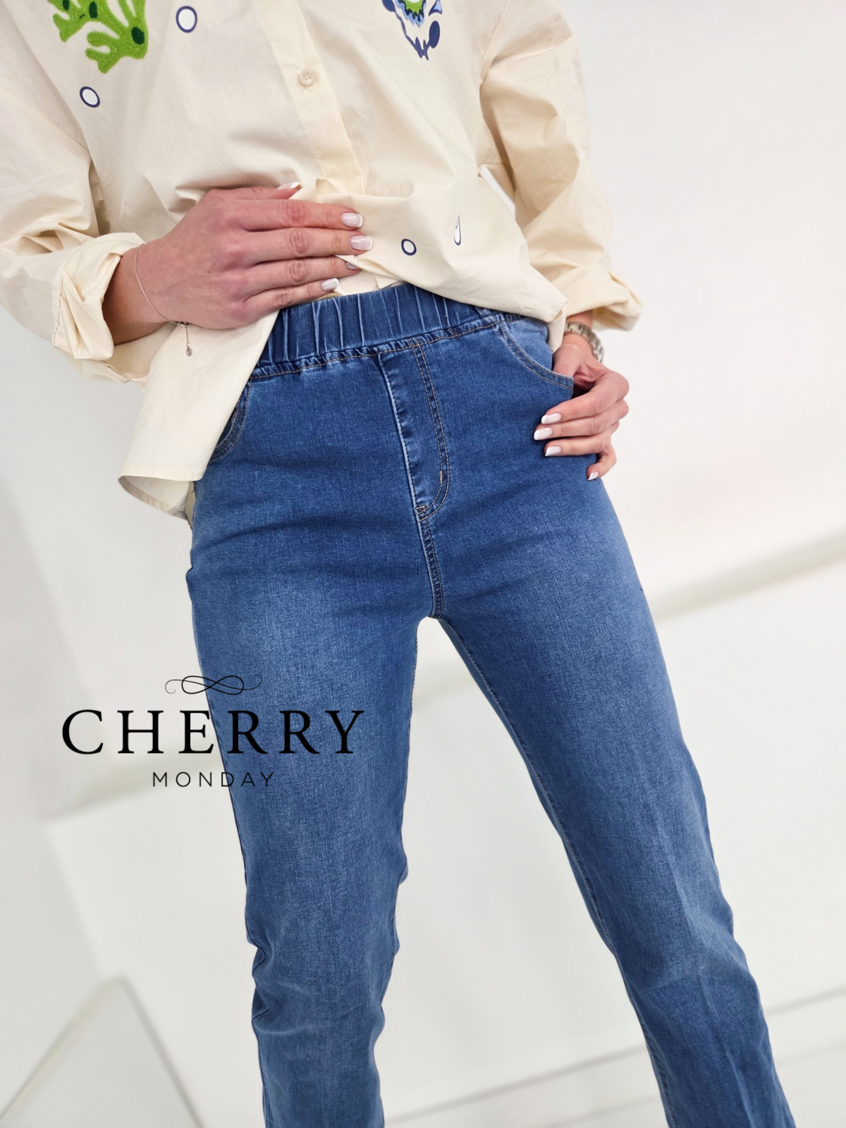 Elastične PLUS SIZE jeans hlače