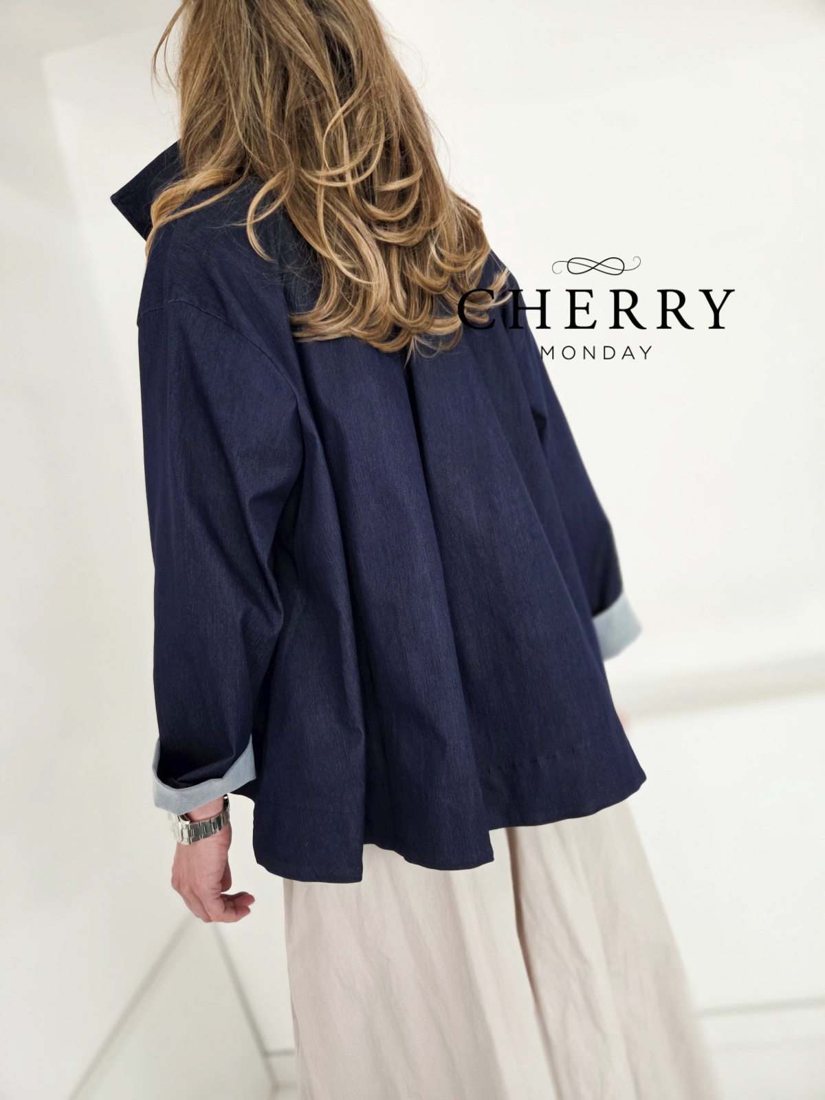 Lahkotni blazer jeans videza