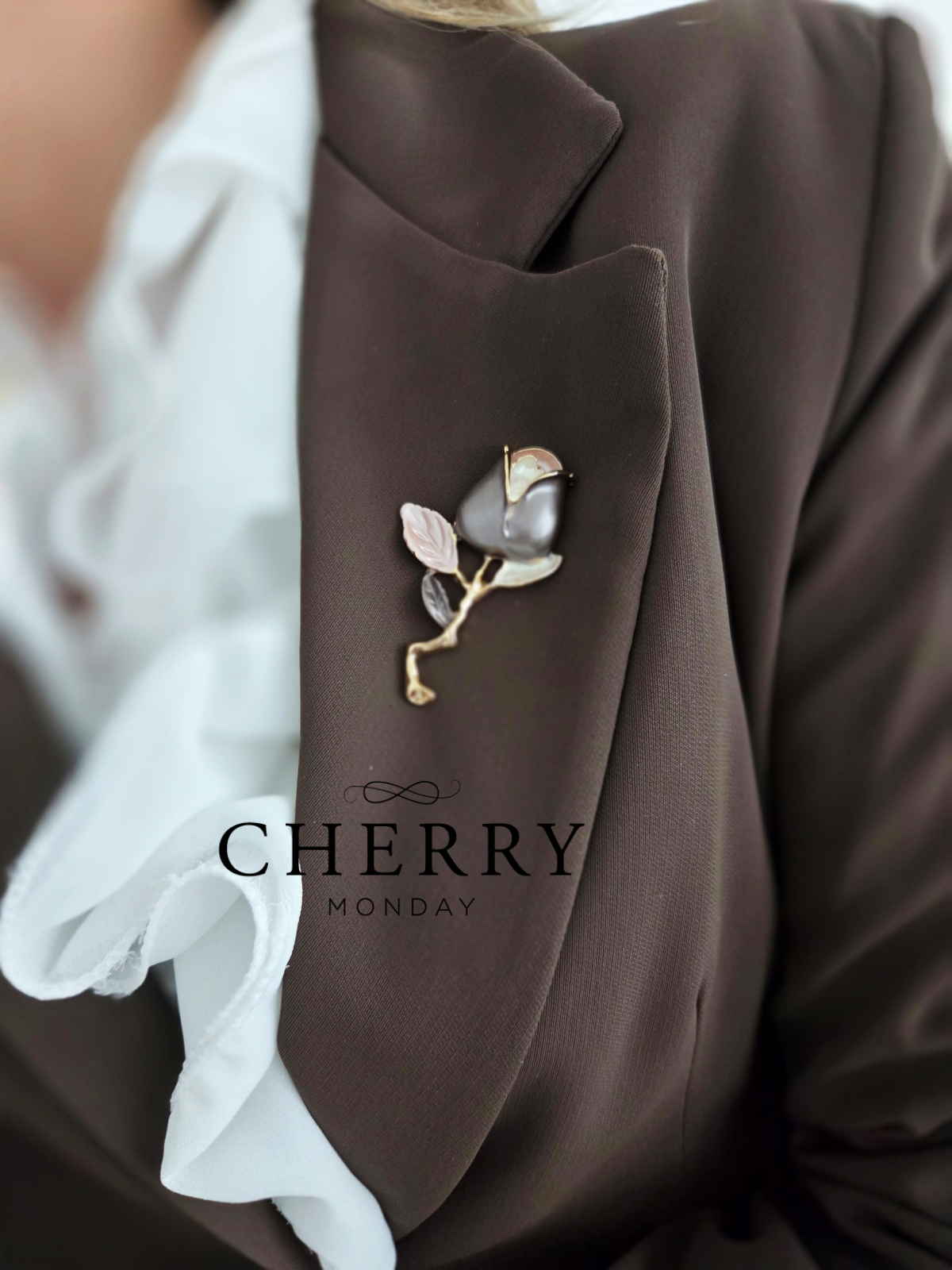 Magnetna broška vrtnica