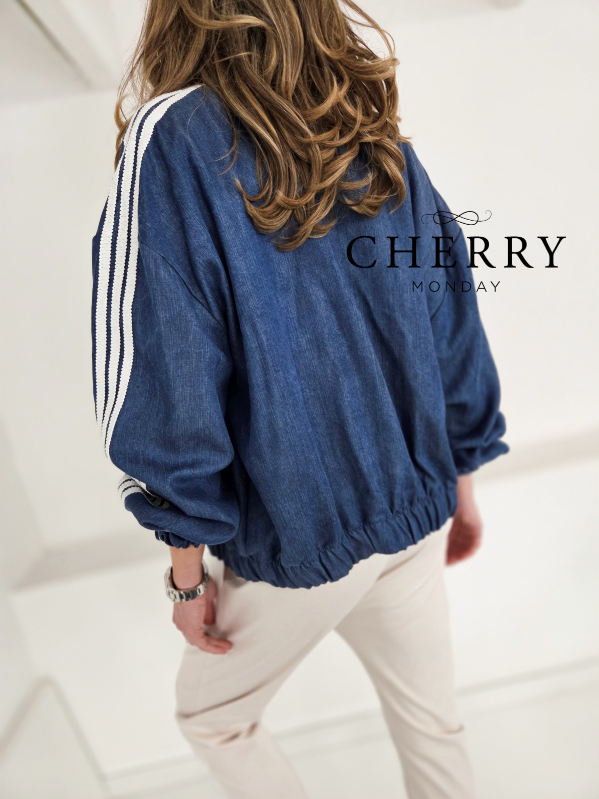 Vrhunska jeans jakna