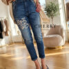 grok_image_1782883781826 Jeans hlače z dekorativnim vezenjem