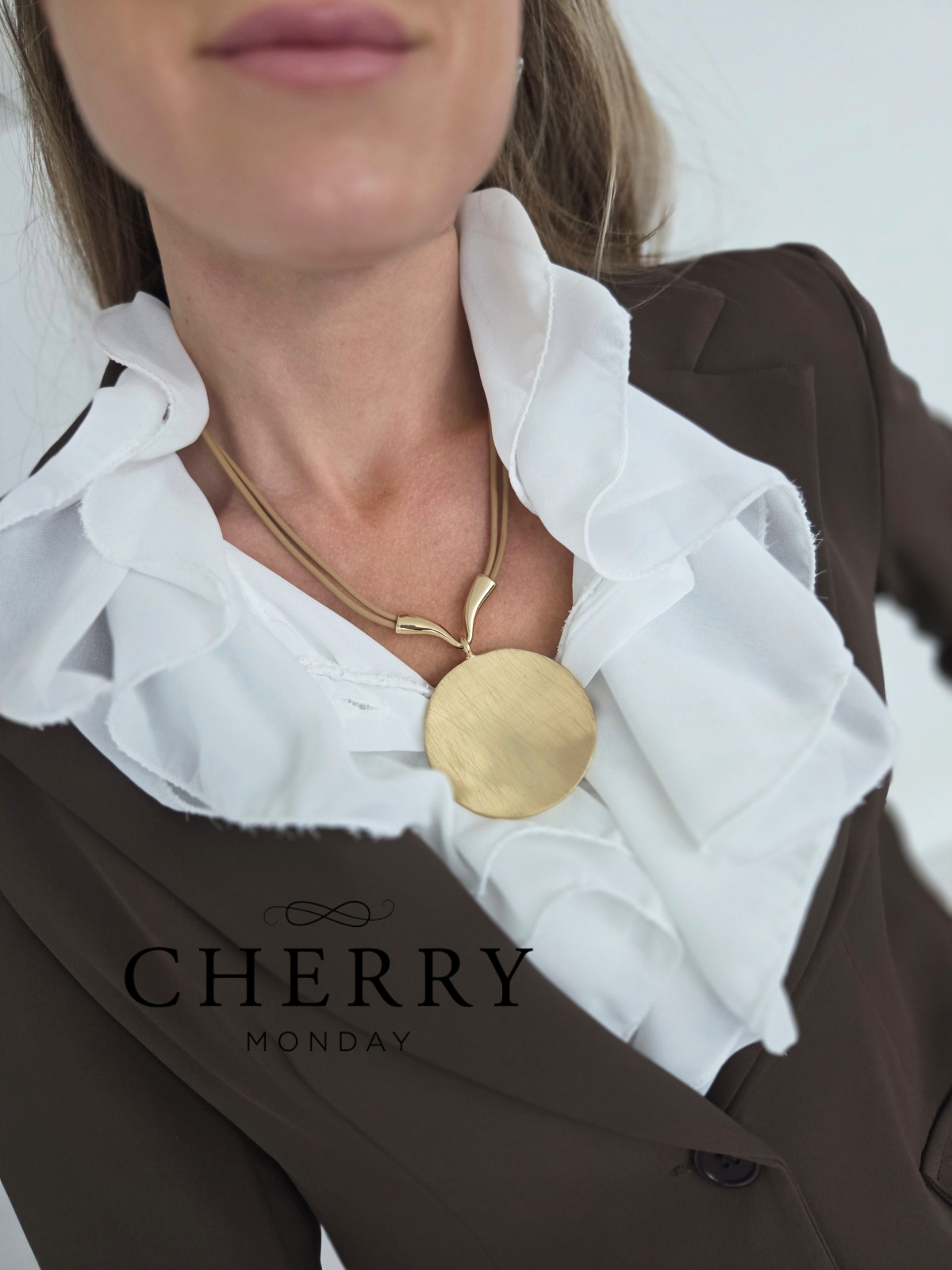 Ogrlica z obojestranskim medaljonom