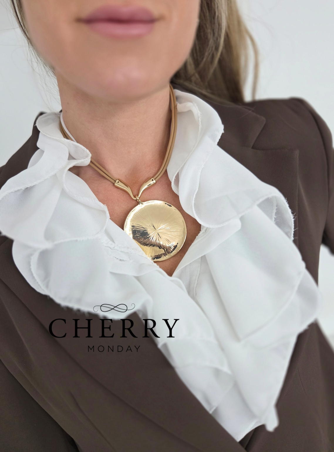 Ogrlica z obojestranskim medaljonom