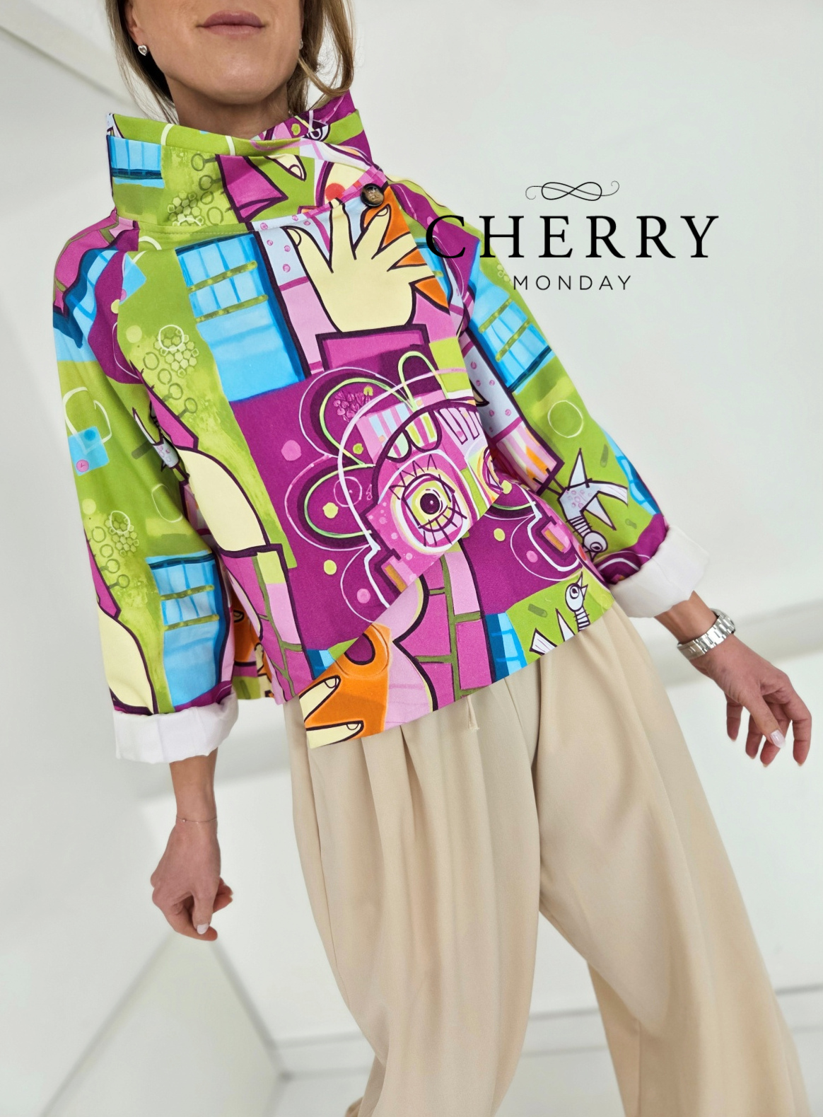 Tanjša jakna živahnega potiska