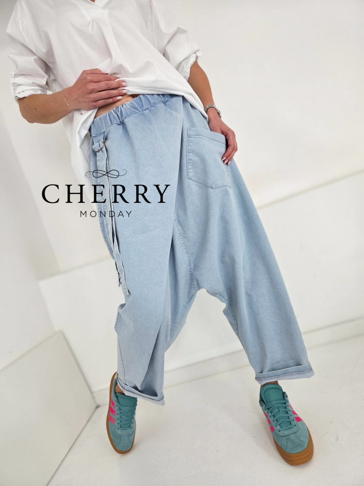 Jeans baggy hlače z žepi