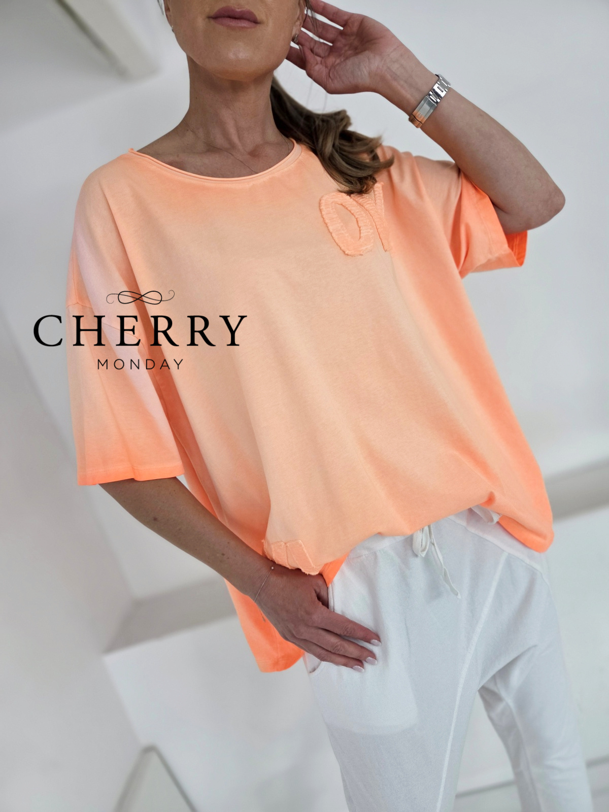 Lahkotna majica s kratkimi rokavi