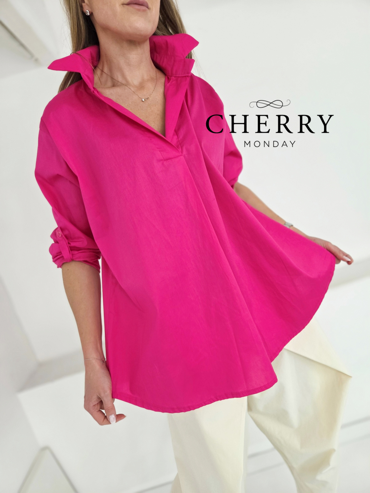 Lahkotna srajca z V izrezom