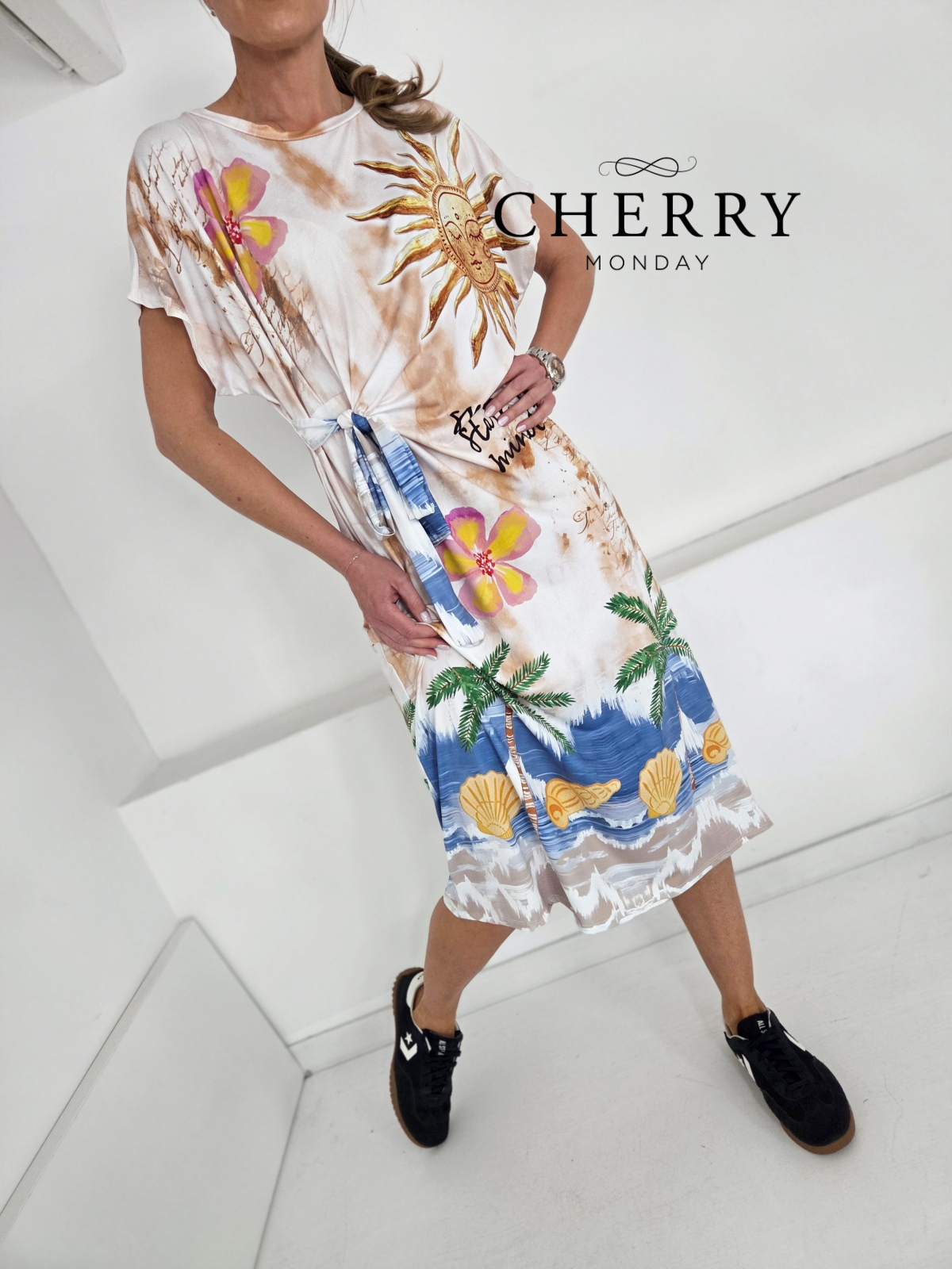 Obleka s potiskom in pentljo